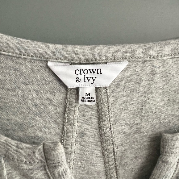 crown & ivy Light Gray Long Sleeve Dress - Picture 2 of 3